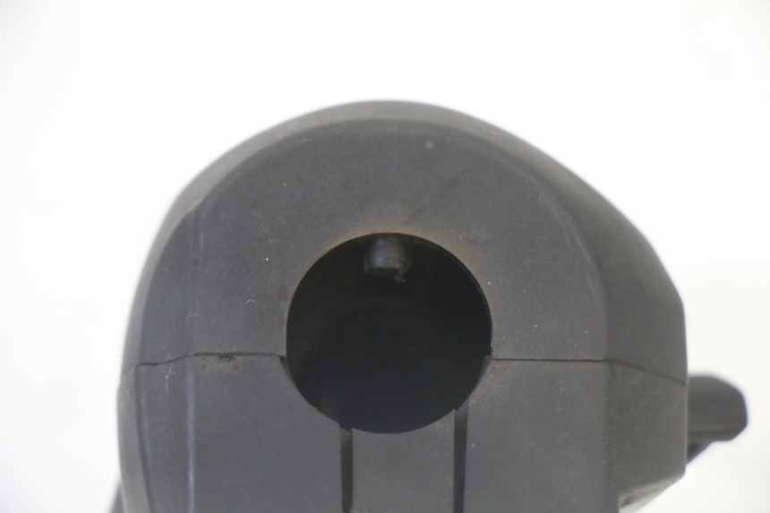 photo de COMMODO DROIT YAMAHA X-MAX XMAX 125 (2010 - 2014)