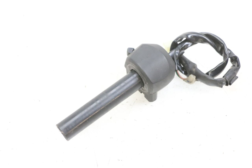 photo de COMMODO DROIT YAMAHA X-MAX XMAX 125 (2010 - 2014) - Pièce contrôlée