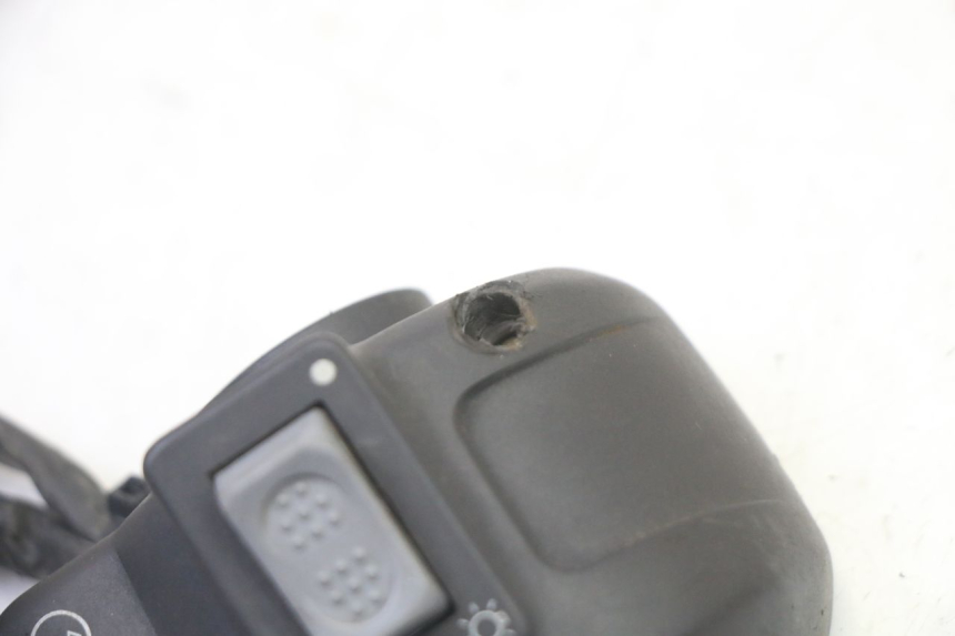 photo de COMMODO DROIT HONDA X8R 50 (1998 - 2003)