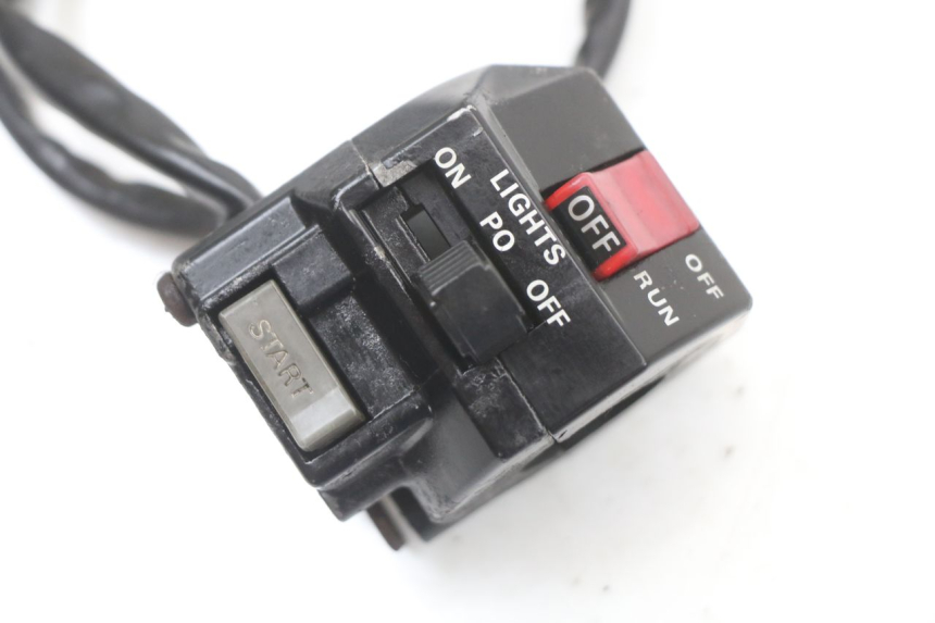 photo de COMMODO DROIT YAMAHA XJ F 900 (1983 - 1994)