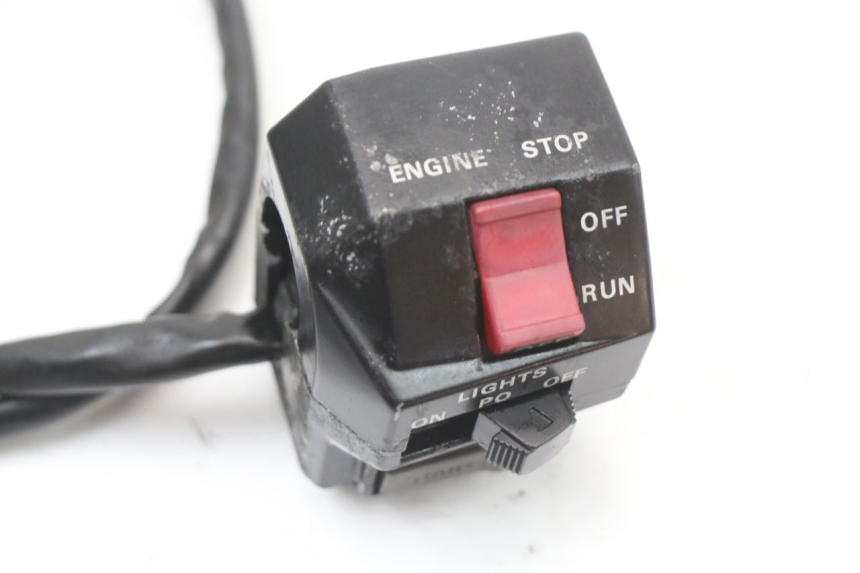 photo de COMMODO DROIT YAMAHA XJ F 900 (1983 - 1994)