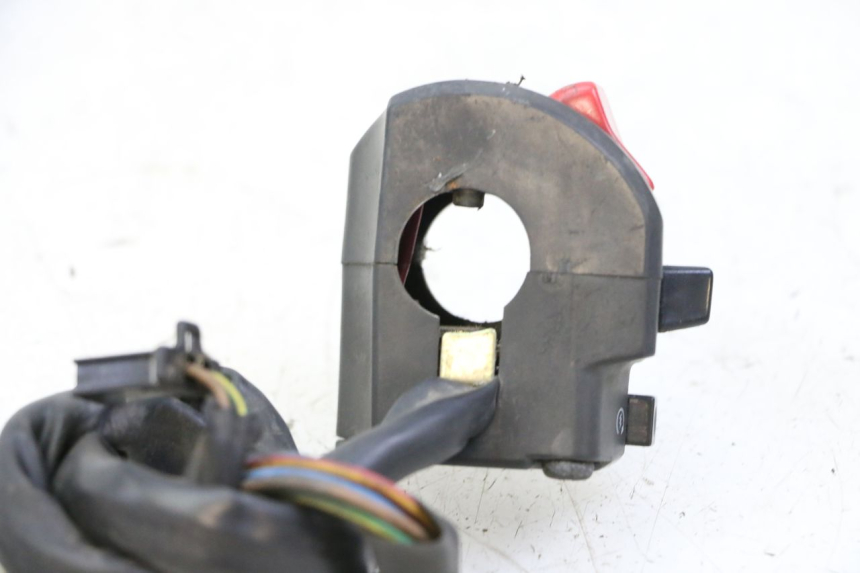 photo de COMMODO DROIT YAMAHA XJN DIVERSION 600 (2000 - 2003)