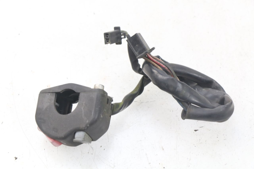 photo de COMMODO DROIT YAMAHA XJN XJ N DIVERSION 600 (1994 - 1997)