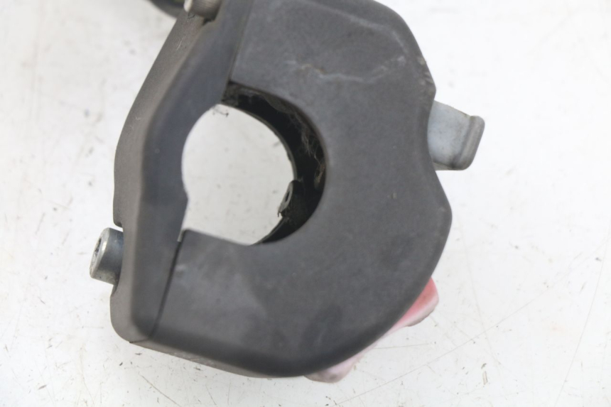 photo de COMMODO DROIT YAMAHA XJN XJ N DIVERSION 600 (1994 - 1997)