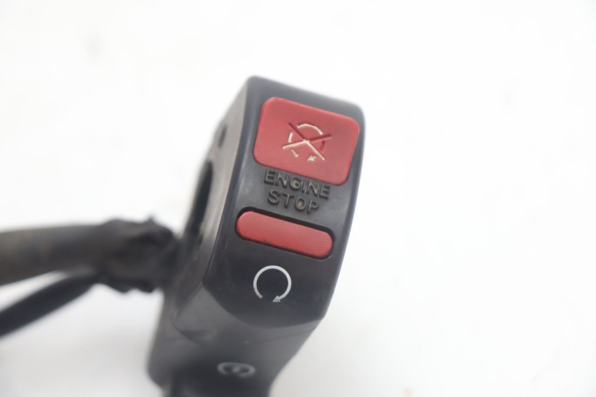photo de COMMODO DROIT HONDA XLV VARADERO 125 (2007 - 2012) - Détail de la pièce