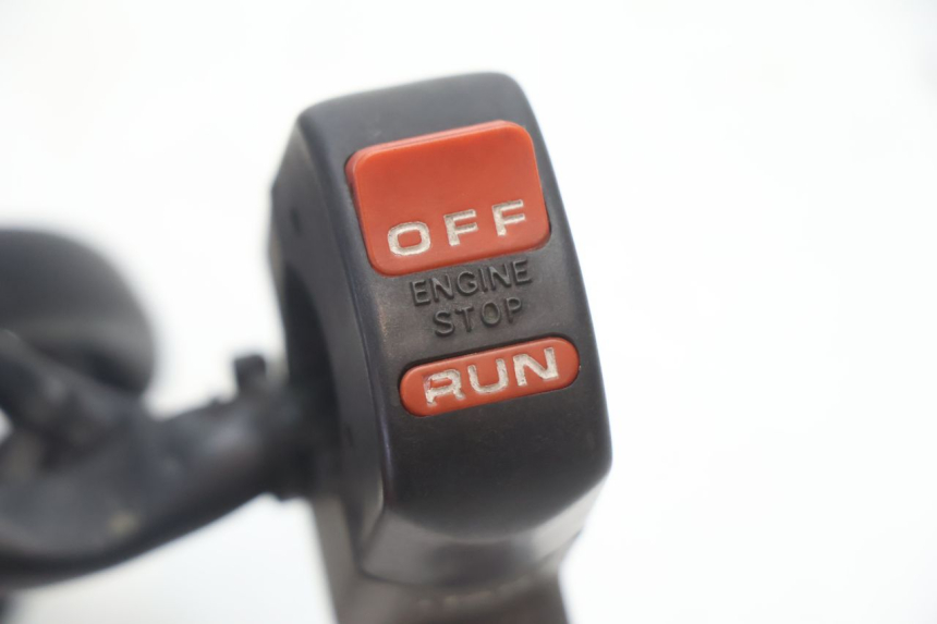 photo de COMMODO DROIT HONDA XRV AFRICA TWIN 750 (1990 - 1992) - Zoom état d’usage