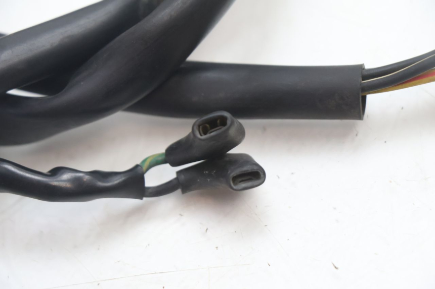 photo de COMMODO DROIT HONDA XRV AFRICA TWIN 750 (1990 - 1992) - Points de fixation