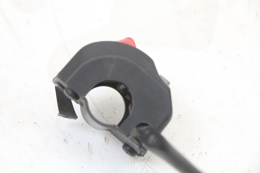 photo de COMMODO DROIT YAMAHA TDR DELTABOX 125 (1993 - 2003)