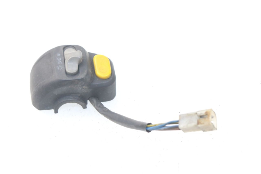 photo de COMMODO DROIT YAMAHA YP MAJESTY 125 (1998 - 2001)