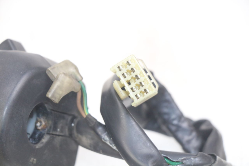 photo de COMMODO DROIT YAMAHA YP MAJESTY 400 (2004 - 2008)