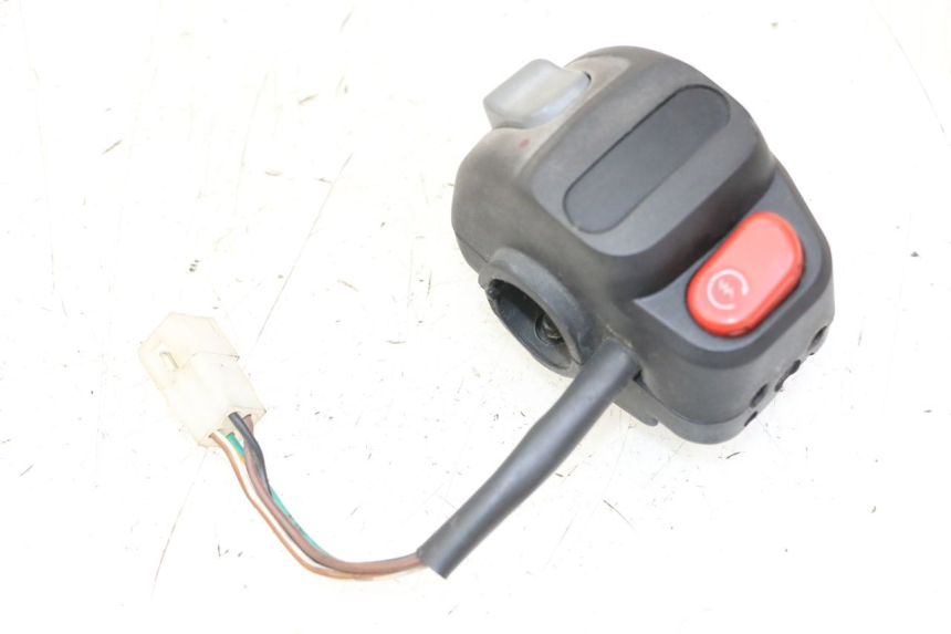 photo de COMMODO DROIT YAMAHA YP MAJESTY 125 (2007 - 2010)