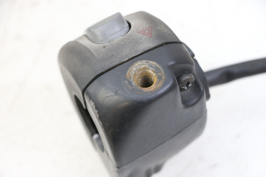 photo de COMMODO DROIT YAMAHA YP MAJESTY 125 (2007 - 2010)