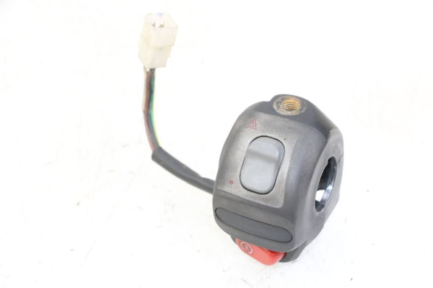 photo de COMMODO DROIT YAMAHA YP MAJESTY 125 (2007 - 2010)