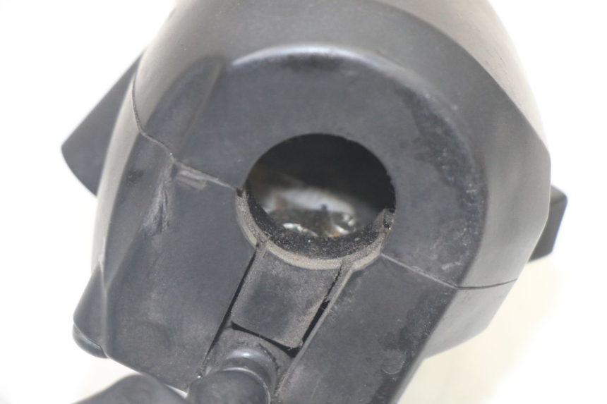 photo de COMMODO DROIT YAMAHA YP X-MAX XMAX 400 (2014 - 2017)