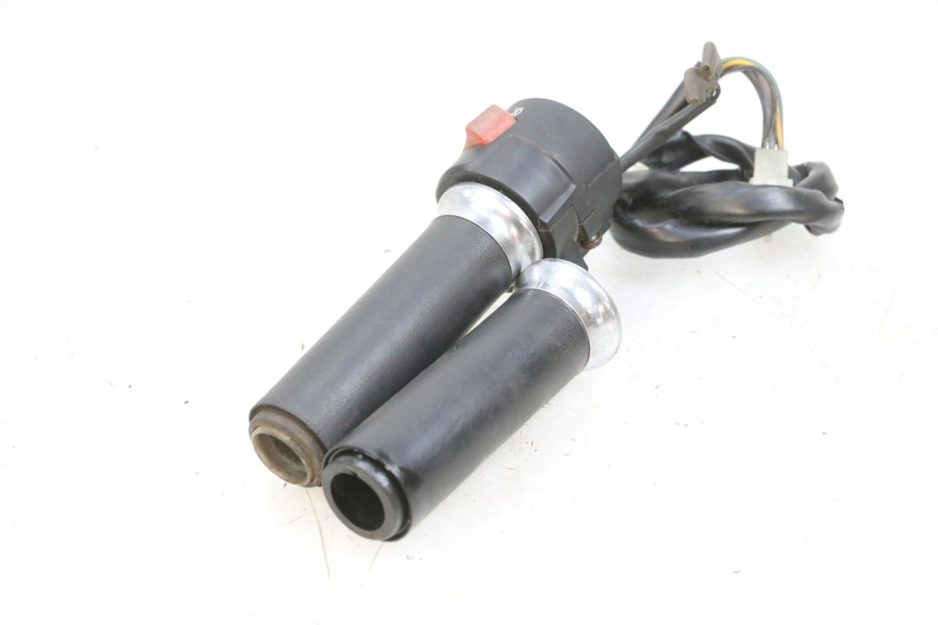 photo de COMMODO DROIT KYMCO ZING 125 (1997 - 2003) - Pièce contrôlée