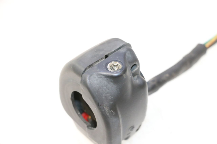 photo de COMMODO DROIT UNIVERSAL BIKE ZN50QT-11B 50 (2018 - 2021) - Points de fixation