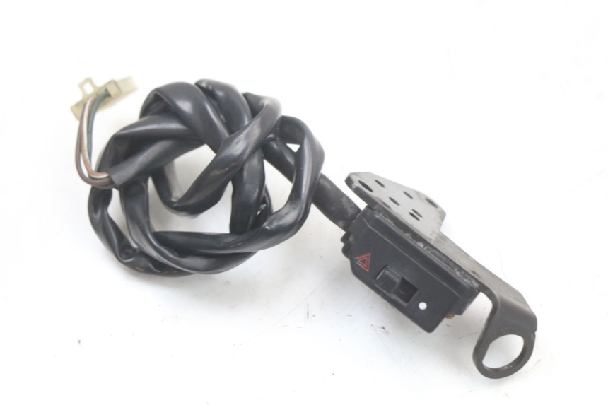 photo de COMMODO FEUX DETRESSE YAMAHA FJR ABS 1300 (2006 - 2012)