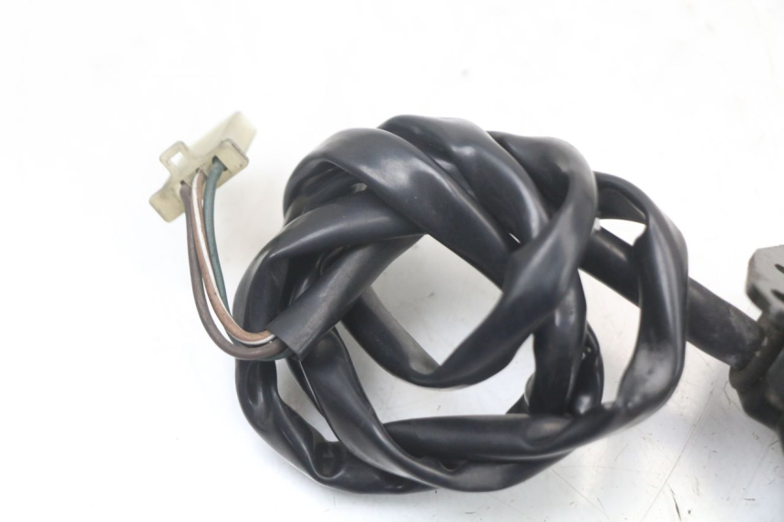 photo de COMMODO FEUX DETRESSE YAMAHA FJR ABS 1300 (2006 - 2012)