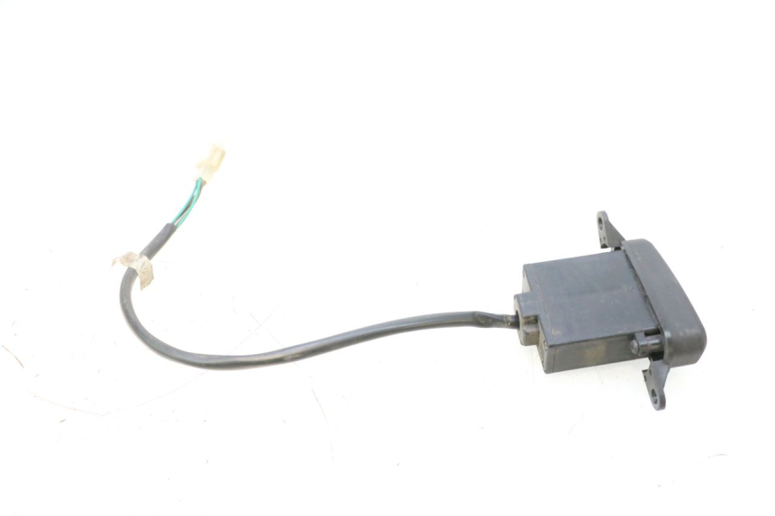photo de COMMODO FEUX DETRESSE SYM GTS EVO 125 (2009 - 2013) - Zoom état d’usage