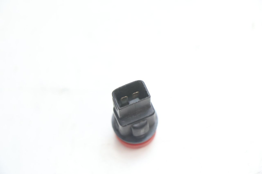photo de COMMODO FEUX DETRESSE PIAGGIO MP3 LT 300 (2010 - 2016) - Autre angle de vue