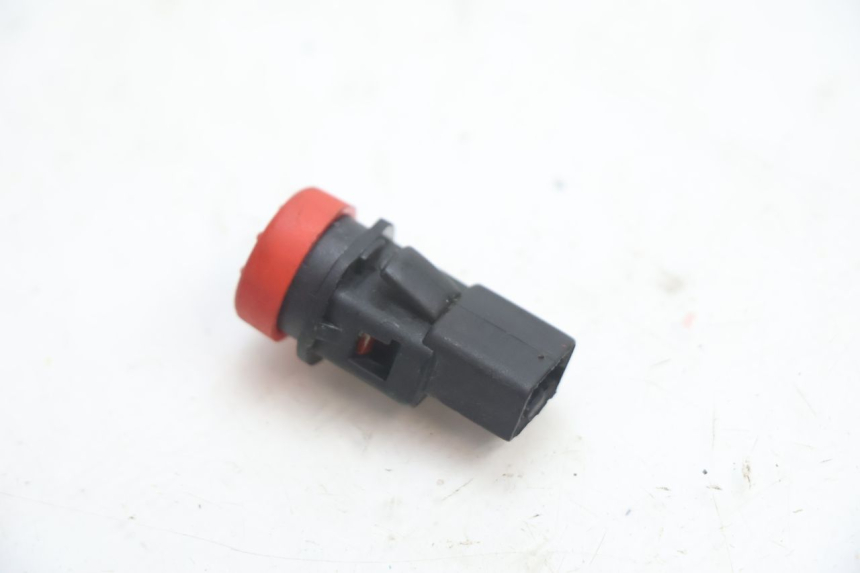 photo de COMMODO FEUX DETRESSE PIAGGIO MP3 LT 400 (2007 - 2012) - Zoom état d’usage