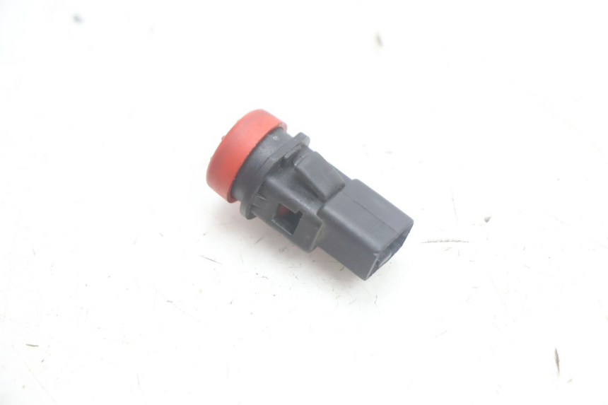 photo de COMMODO FEUX DETRESSE PIAGGIO MP3 125 (2006 - 2014) - Zoom état d’usage