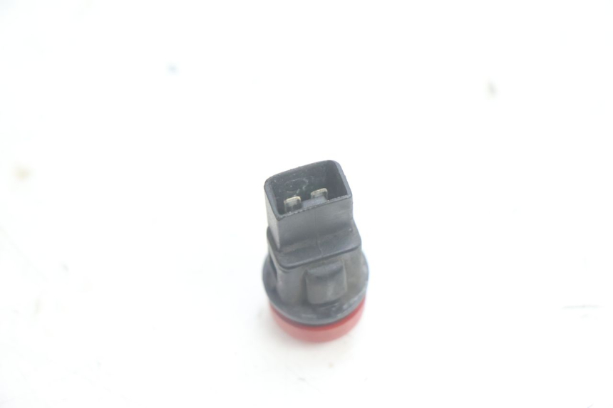 photo de COMMODO FEUX DETRESSE PIAGGIO MP3 125 (2006 - 2014) - Autre angle de vue