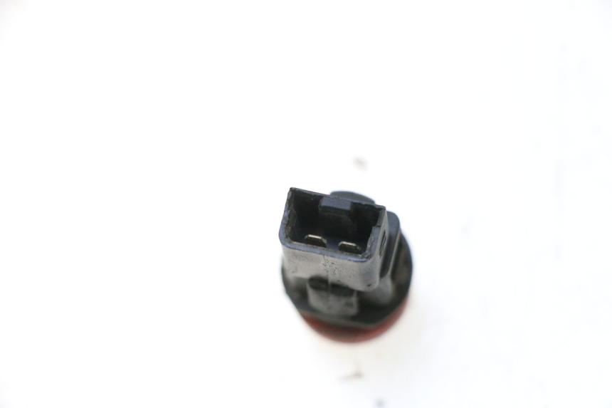 photo de COMMODO FEUX DETRESSE PIAGGIO MP3 500 (2011 - 2015) - Détail de la pièce