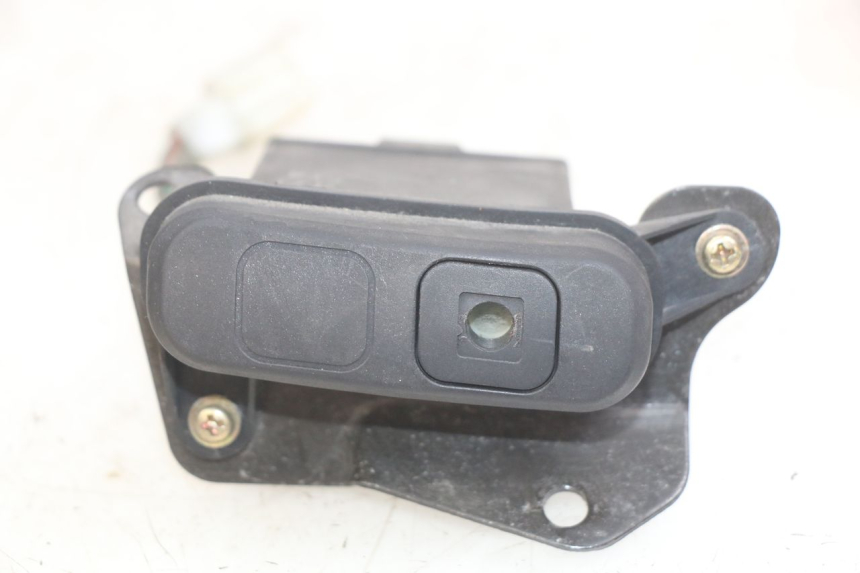 photo de COMMODO FEUX DETRESSE SYM GTS EFI 125 (2012 - 2016)
