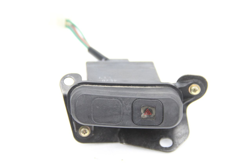 photo de COMMODO FEUX DETRESSE SYM GTS EFI ABS 125 (2012 - 2016)