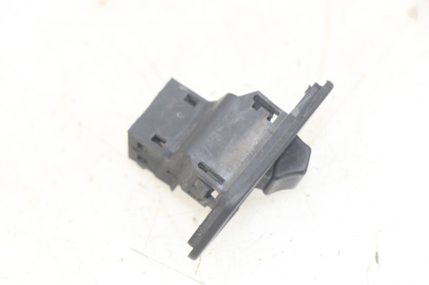 photo de COMMODO FEUX DETRESSE YAMAHA X-MAX XMAX 250 (2006 - 2009)