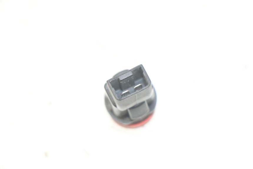 photo de COMMODO FEUX DETRESSE PIAGGIO X9 125 (2000 - 2003)