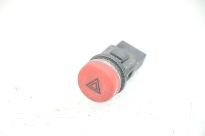 photo de COMMODO FEUX DETRESSE PIAGGIO X9 125 (2000 - 2003)