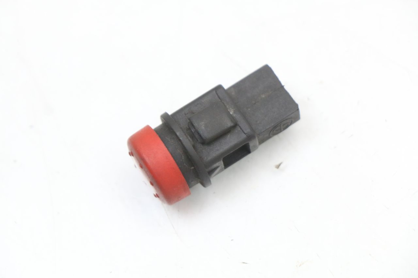 photo de COMMODO FEUX DETRESSE PIAGGIO X9 125 (2000 - 2003)