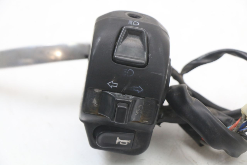 photo de Left handlebar switch BEELINE VELOCE 4T 50 (2011 - 2020)