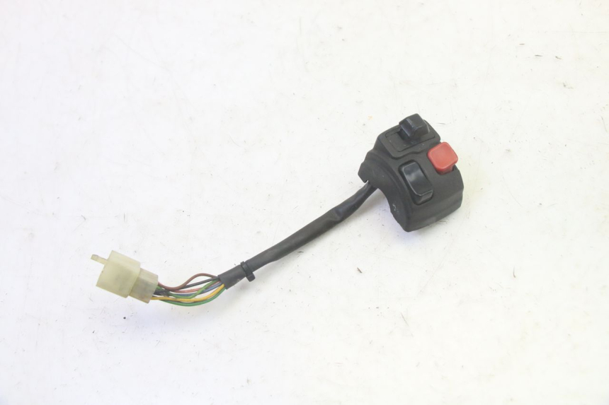 photo de COMMODO GAUCHE MBK BOOSTER SPIRIT 50 (2004 - 2017) - Zoom état d’usage