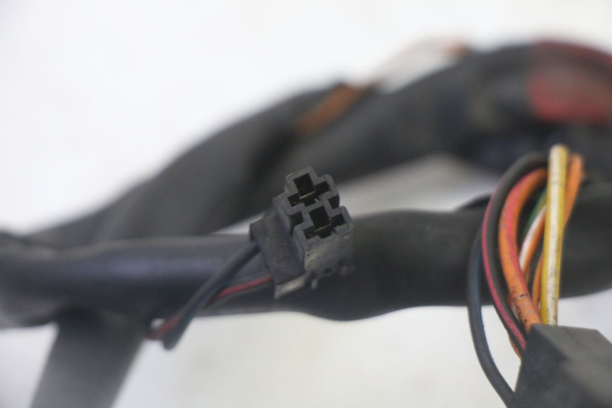 photo de COMMODO GAUCHE SUZUKI BURGMAN 125 (2007 - 2014)