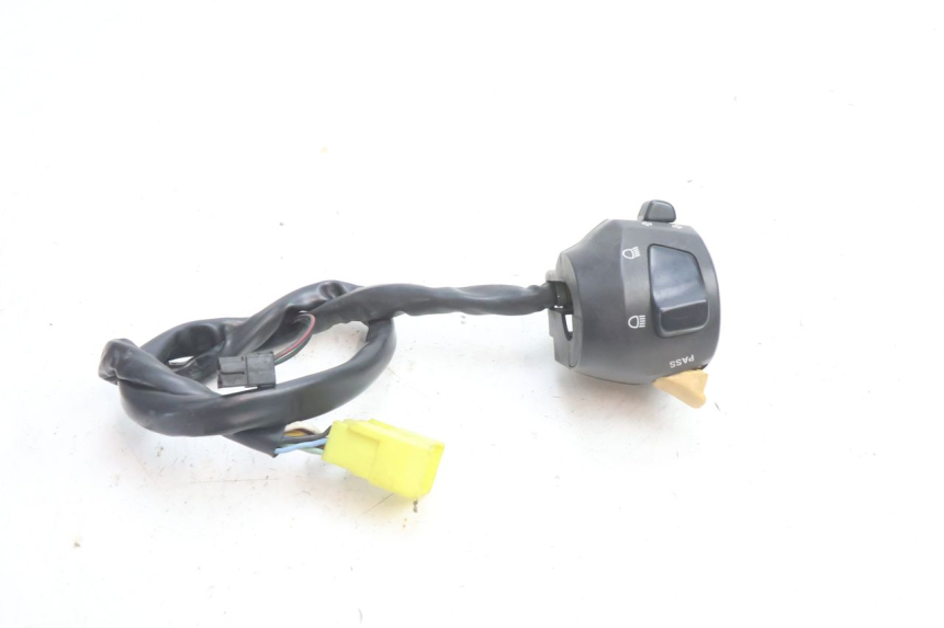 photo de COMMODO GAUCHE SUZUKI BURGMAN 125 (2007 - 2014) - Zoom état d’usage