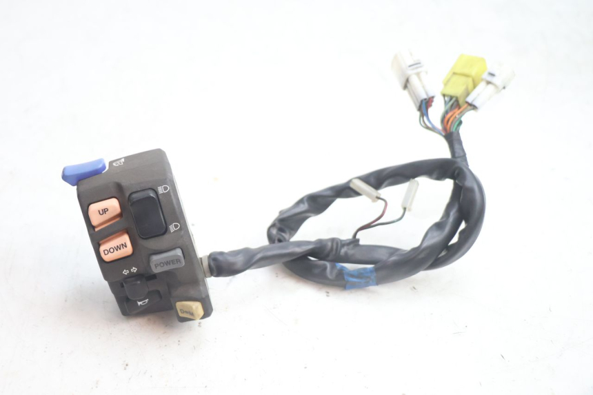 photo de COMMODO GAUCHE SUZUKI BURGMAN EXECUTIVE ABS 650 (2006 - 2012) - Vue principale