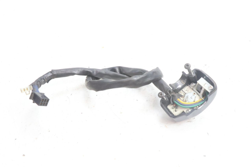 photo de COMMODO GAUCHE YAMAHA BW'S BWS 125 (2010 - 2013) - Gros plan technique