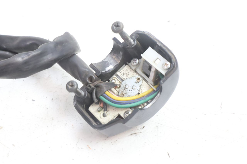photo de COMMODO GAUCHE YAMAHA BW'S BWS 125 (2010 - 2013) - Vue d’ensemble