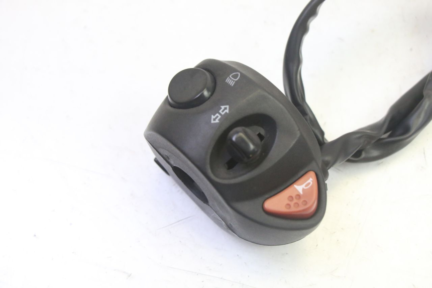 photo de COMMODO GAUCHE PEUGEOT CITYSTAR 50 (2013 - 2017)