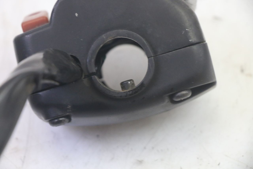 photo de COMMODO GAUCHE SYM CROX 4T 50 (2016 - 2023) - Gros plan technique