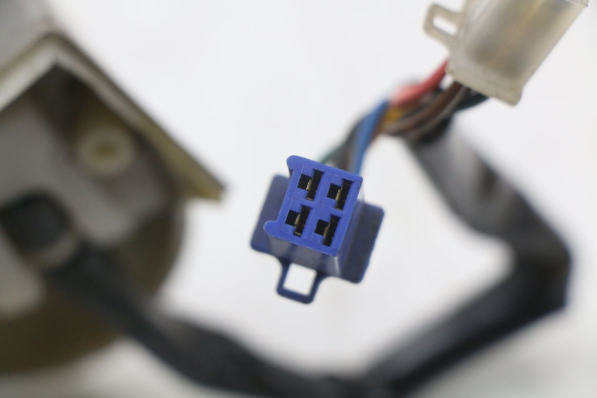 photo de COMMODO GAUCHE YAMAHA CYGNUS X 125 (2004 - 2007) - Vue d’ensemble