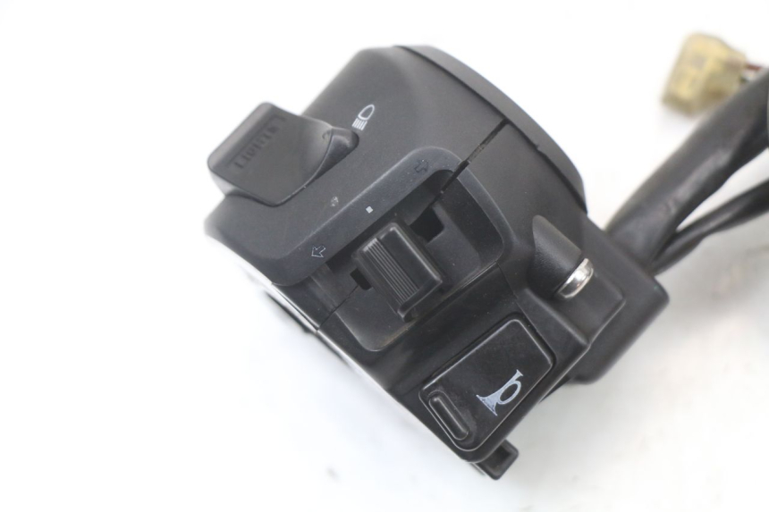 photo de COMMODO GAUCHE KYMCO DINK STREET ABS 125 (2011 - 2018)