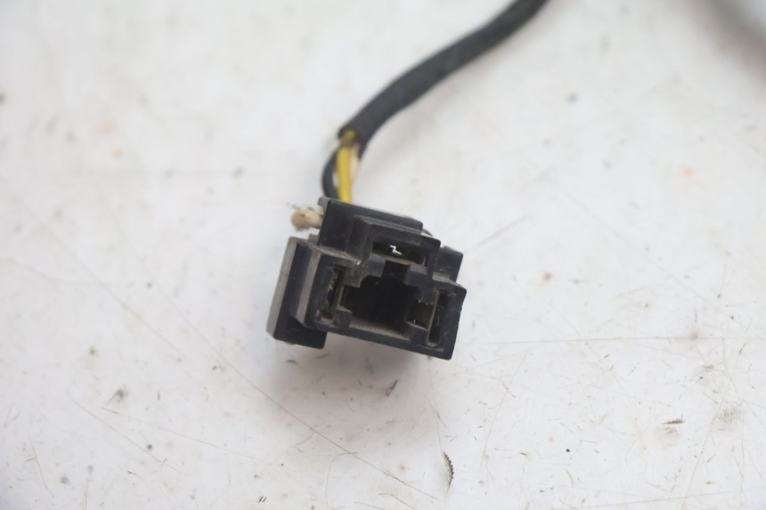 photo de COMMODO GAUCHE SUZUKI DR S 600 (1985 - 1989) - Vue d’ensemble