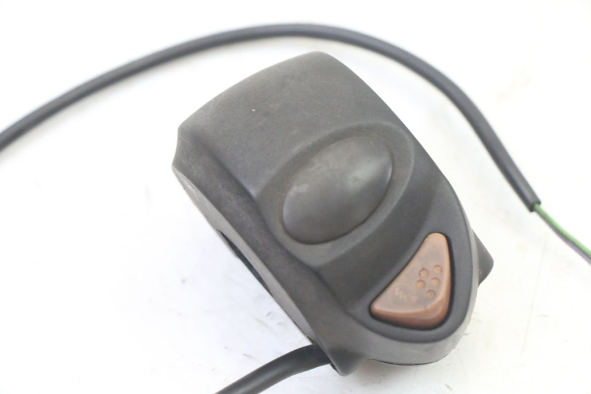 photo de COMMODO GAUCHE PEUGEOT ELYSTAR 50 (2002 - 2014)