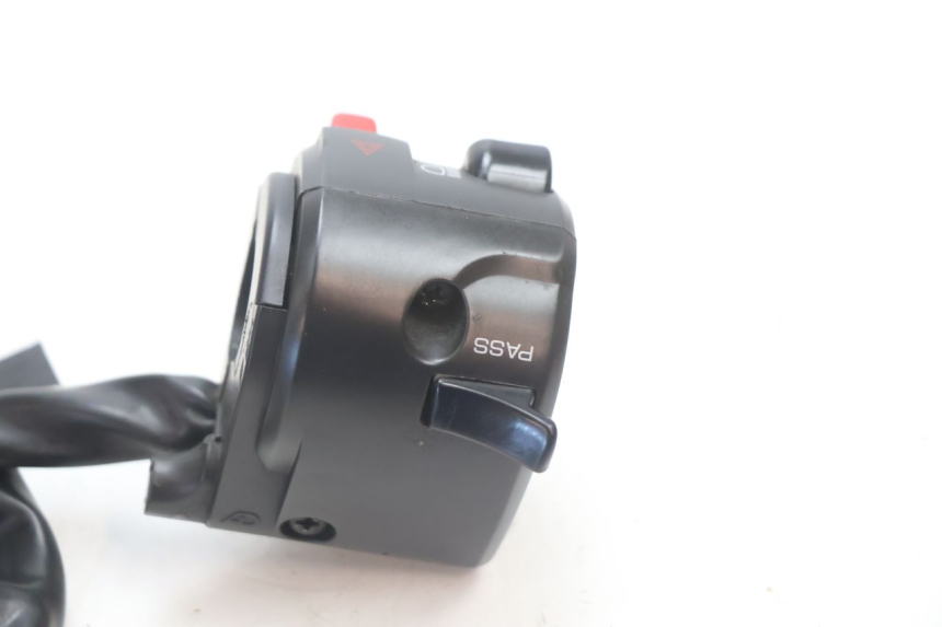 photo de COMMODO GAUCHE KAWASAKI ER-6 ER6 N 650 (2005 - 2009) - Gros plan technique