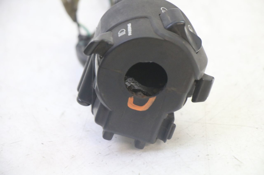 photo de COMMODO GAUCHE HONDA FES S-WING SWING ABS 125 (2007 - 2015)