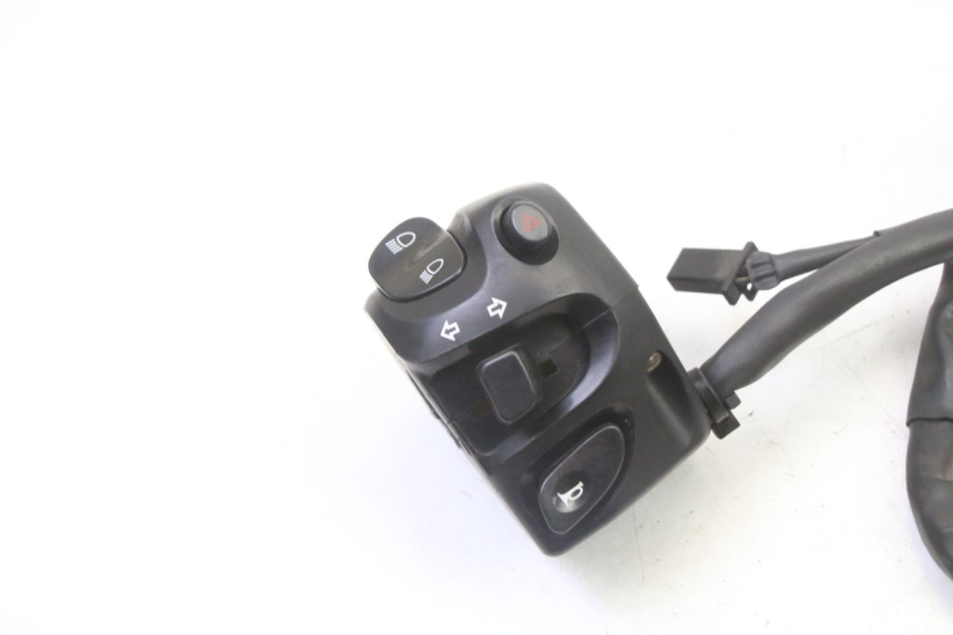 photo de COMMODO GAUCHE YAMAHA FZ6 FAZER S2 600 (2007 - 2011)